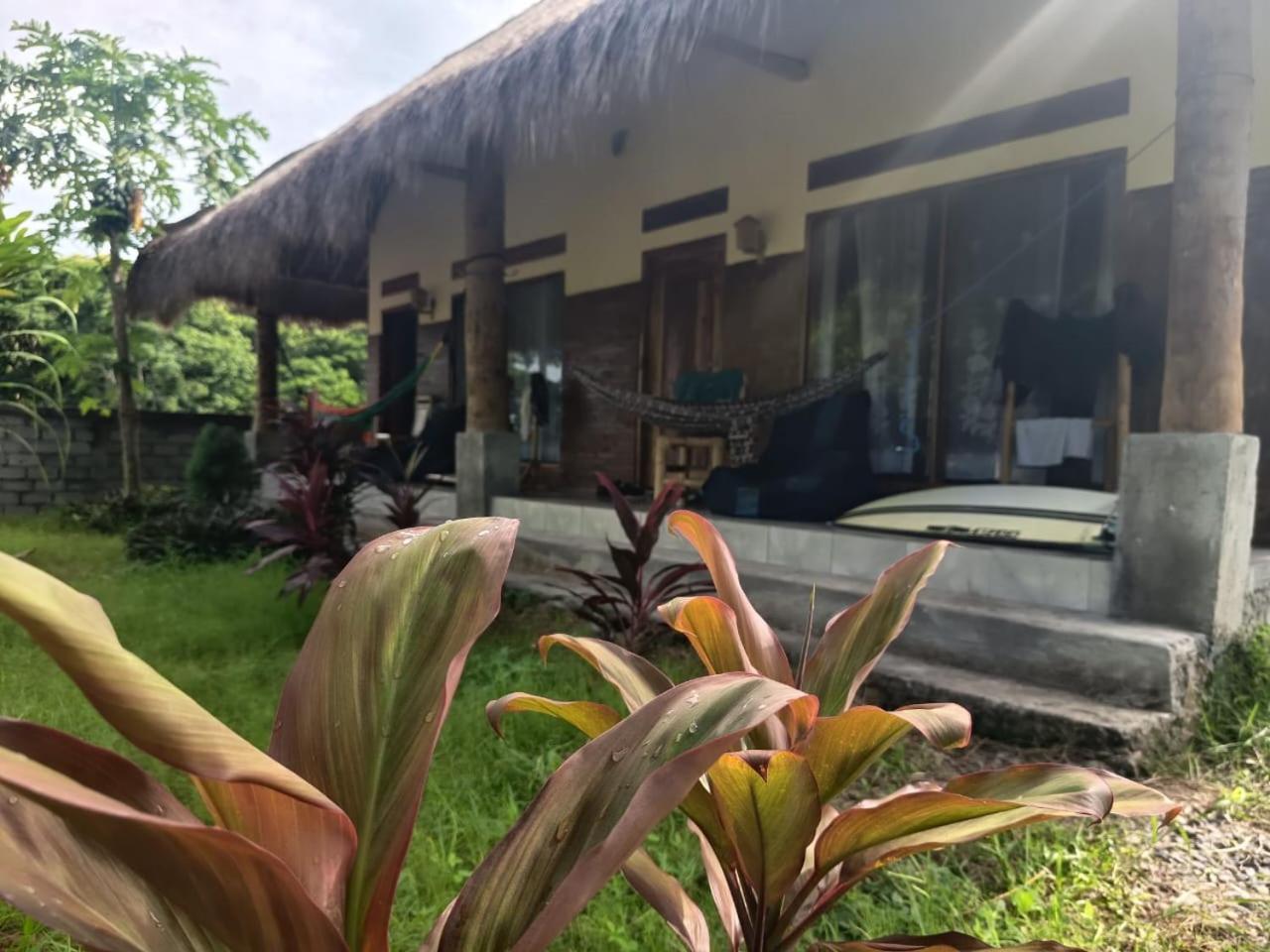 Hotel Melody Surf - Ekas Lombok Exterior foto