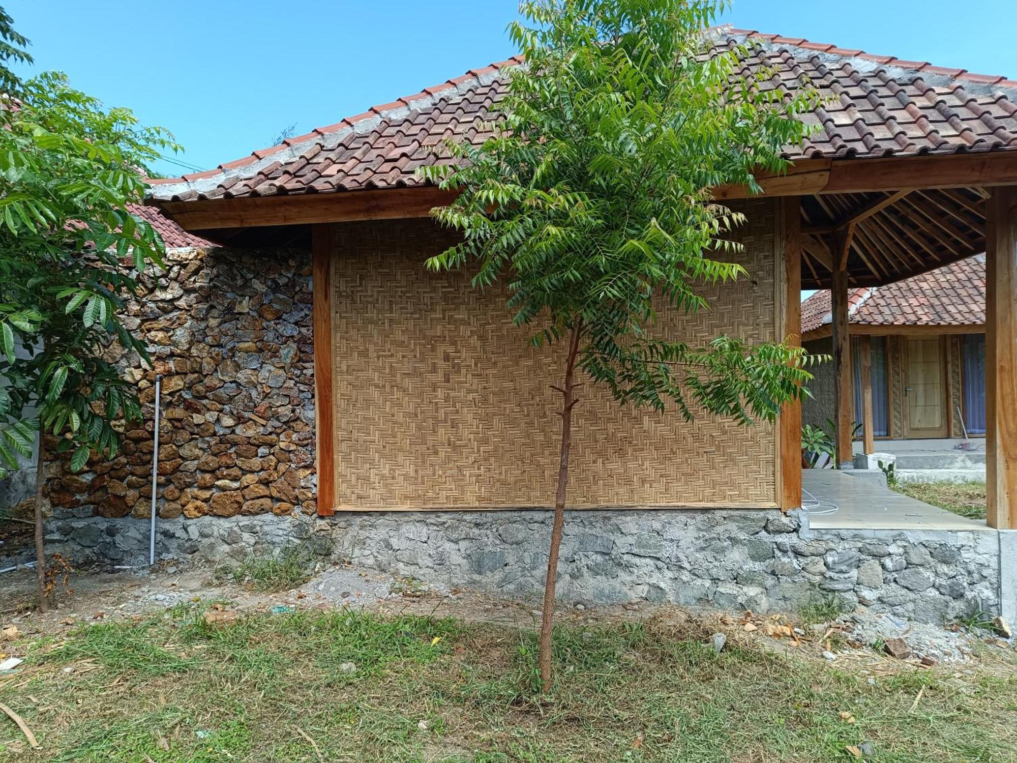 Hotel Melody Surf - Ekas Lombok Exterior foto